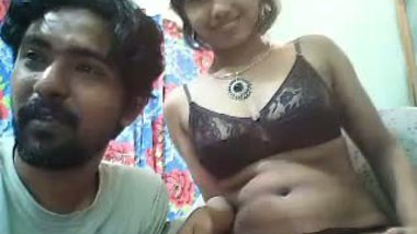 Desi porn sex clip of young cam couple foreplay mms