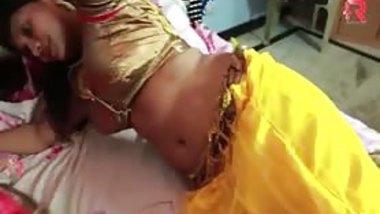 Young Yellow Saree Aunty The Hot Indian Babe