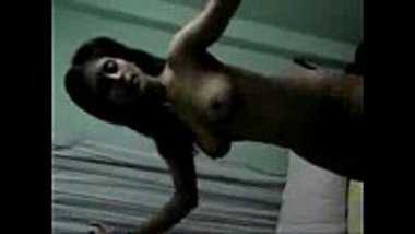 Naked bhabhi dancing and showing her assets