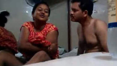 Indian Couple Hidden Cams romance