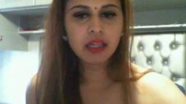 Indian cam sex girl Puja nude