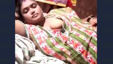 Desi bhbai show her big boob app video