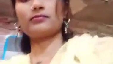 No nakedness but teasing by sex-addicted Desi aunty in front of camera