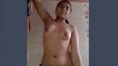 Young desi hot college girl showing her boobs
