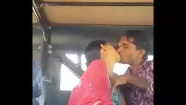 Rajasthani babe fucked in auto